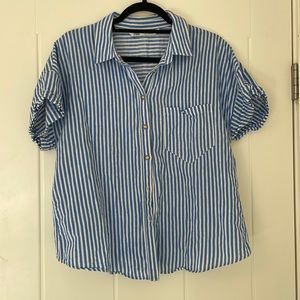 Blue striped Zara shirt sleeve button down.
